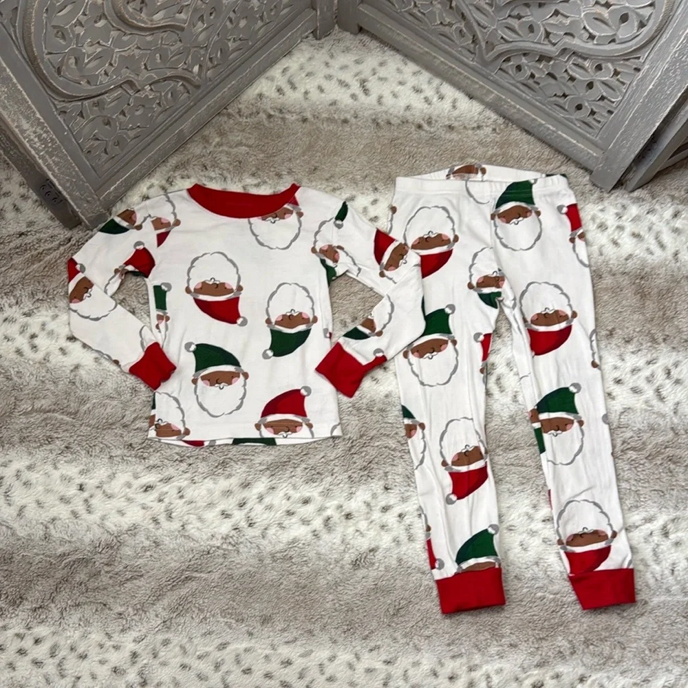 Carter’s Christmas matching set boys size 5T Santa pajamas holiday loungewear